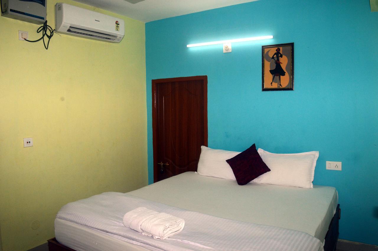 Hotel Sands Bay Пури Екстериор снимка