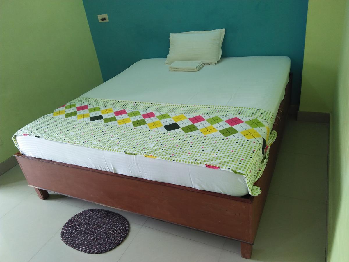 Hotel Sands Bay Пури Стая снимка